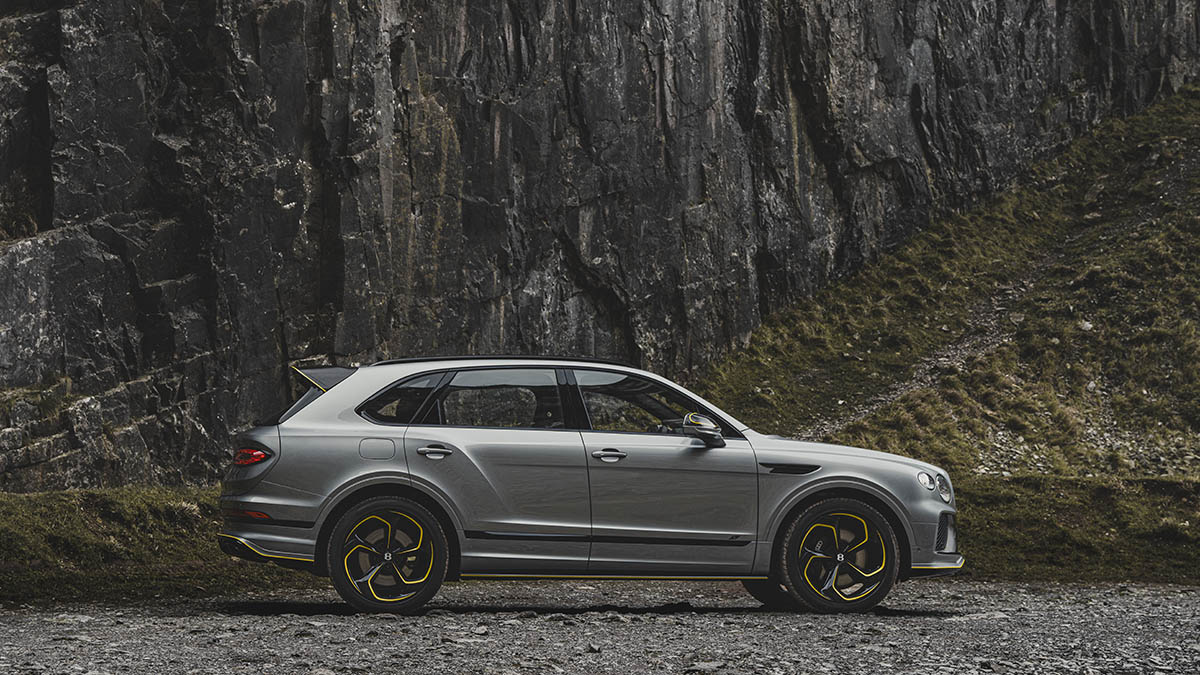 xedoisong_chi_tiet_sieu_suv_doc_ban_bentley_bentayga_s_umbra_my24_limited_edition_gia_tu_15_ty_vnd_h3.jpg (237 KB)